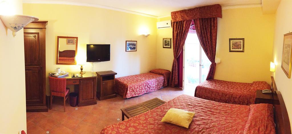 Hotel Mediterraneo سيراكوزا المظهر الخارجي الصورة