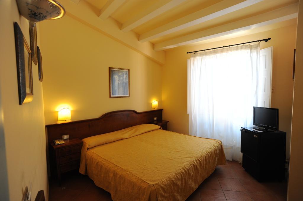Hotel Mediterraneo سيراكوزا المظهر الخارجي الصورة
