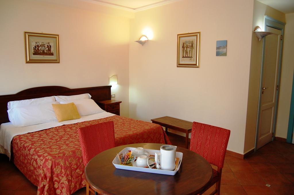Hotel Mediterraneo سيراكوزا المظهر الخارجي الصورة